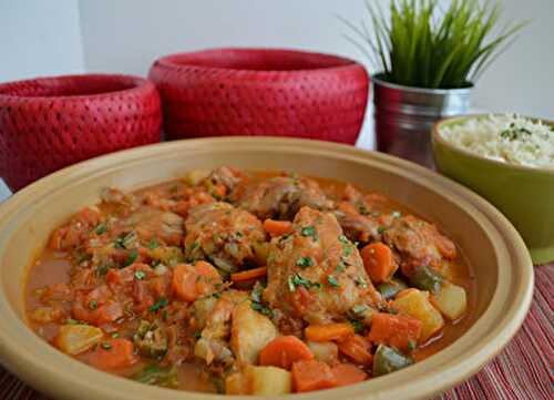 Ragout de poulet avec mijoteuse - recette facile à la maison.