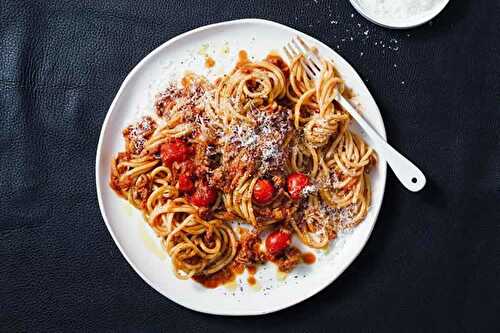 Recette spaghetti à la bolognaise - votre plat du dîner ce soir.