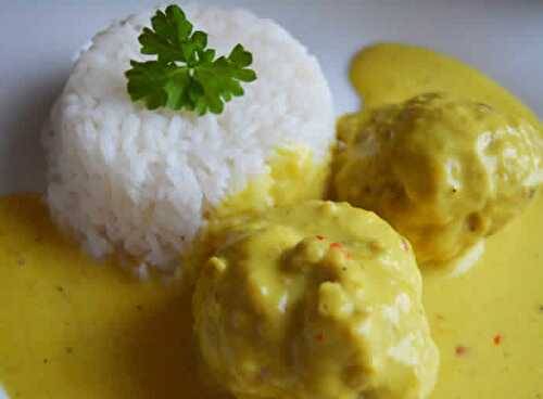 Riz basmati avec boulettes de viande et curry au cookeo