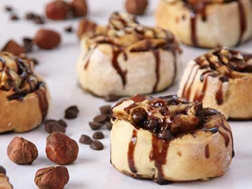 Roulés de noisette au chocolat nutella - un délice pour votre goûter.