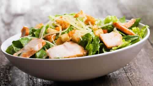 Salade cesar - recette facile pour votre entrée de repas.