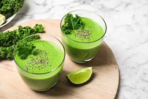 Smoothie de chou kale - un jus detox vert riche en vitamine C et calcium