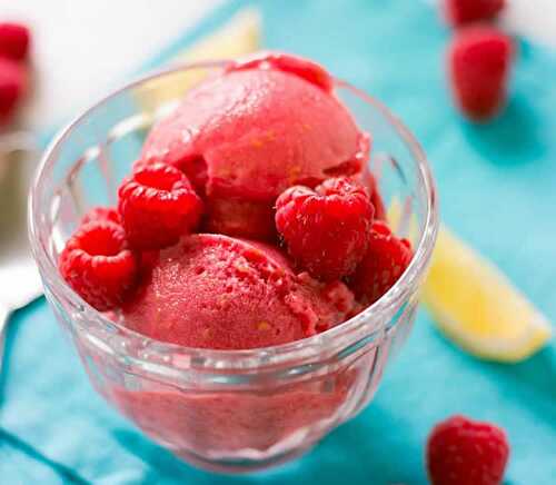 Sorbet framboises facile au thermomix - votre dessert de saison.