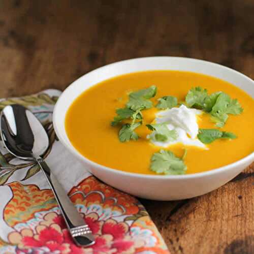 Soupe carottes et curry au thermomix - la soupe de votre dîner.