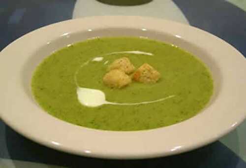 Soupe de brocolis - recette facile pour votre entrée de repas.