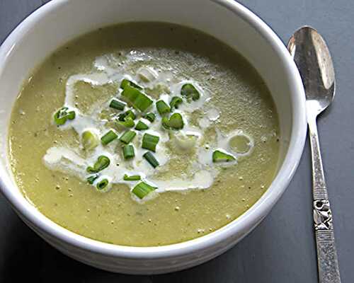 Soupe de chou vert thermomix - un vrai délice pour votre dîner ce soir.