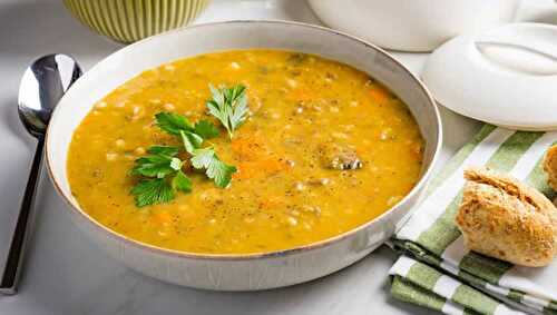 Soupe de légumes facile - plat riche pour votre dîner ce soir