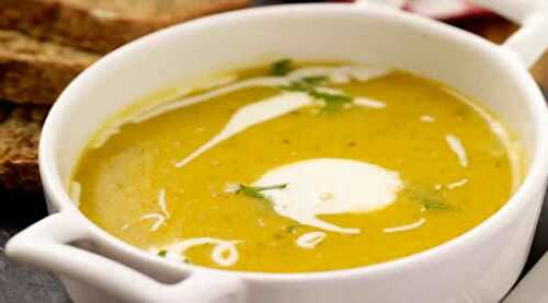 Soupe de légumes légère au thermomix - le velouté qui vous réchauffera.