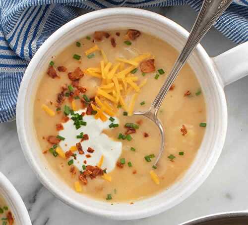 Soupe de pommes de terre et haricots secs - pour votre dîner ce soir