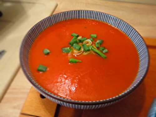 Soupe de tomate au piment avec thermomix - recette facile
