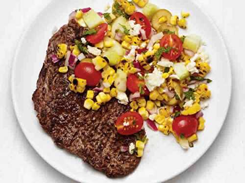 Steak grillé et salade de maïs - votre dîner en moins de 20 minutes.