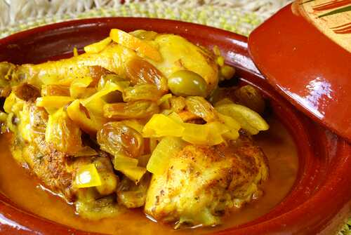 Tajine de poulet - recette facile pour ce plat à la maison.