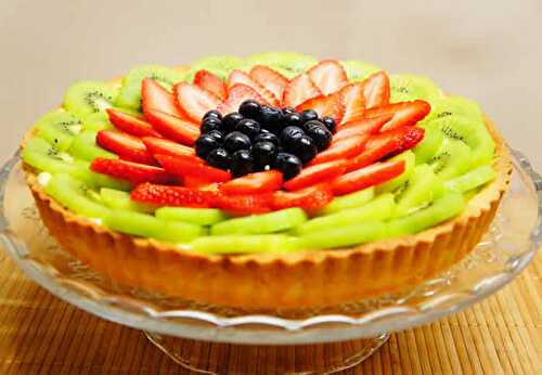 Tarte chocolat blanc kiwi fraises thermomix - un dessert appetissant.