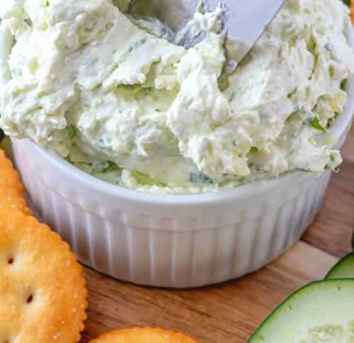 Tartinade au fromage à la crème et concombre - pour votre pain grillé