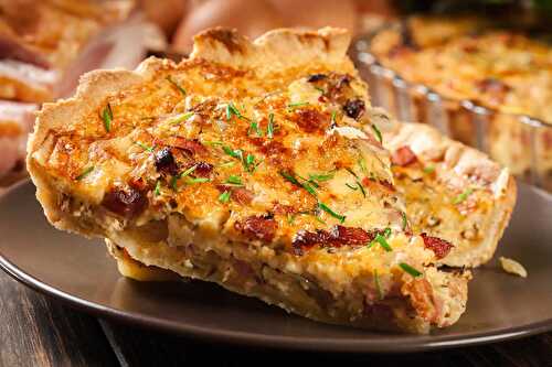 Quiche lorraine avec bacon et fromage