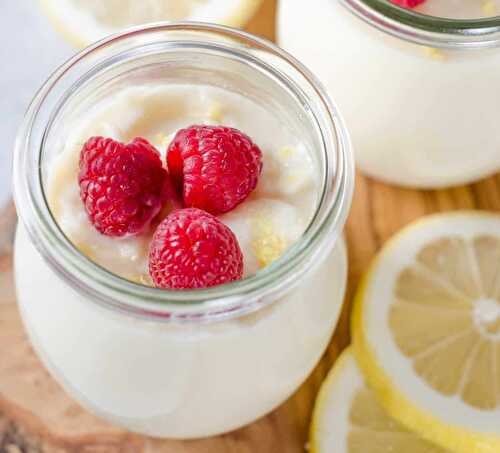 La Crème au citron : une recette longtemps attendue d’un dessert estival par excellence.