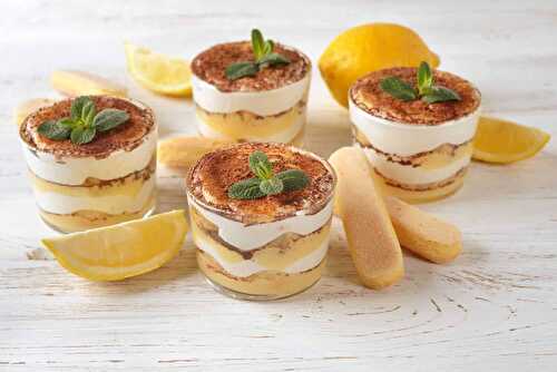 Tiramisu au citron facile et rapide – le dessert parfait de la saison.