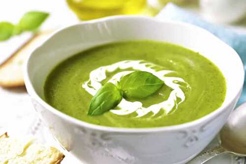 Soupe de courgette au boursin – la meilleure soupe pour vous réchauffer ce soir.