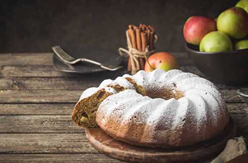 Gâteau Bundt aux pommes : avec seulement 2 pommes et voila votre moelleux.