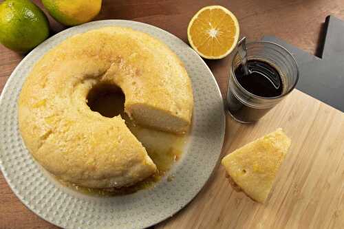 Gâteau semoule orange fait maison : il est absolument délicieux.