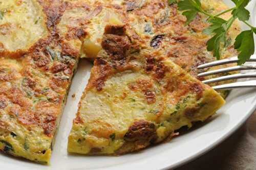 Omelette de pommes de terre et courgette : dégustez et vous verrez quel délice.