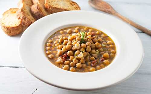 Recette pois chiche chaud : une soupe consistante et réconfortante