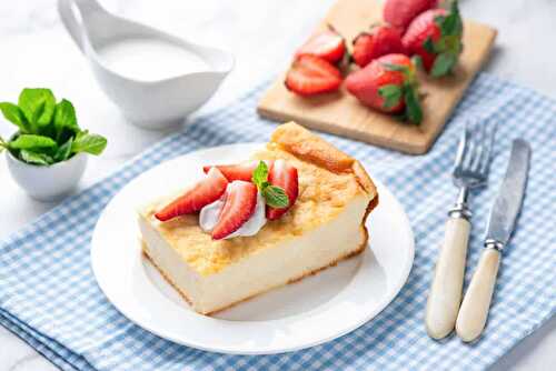 Gâteau au fromage blanc et à la semoule : un délice pour votre dessert
