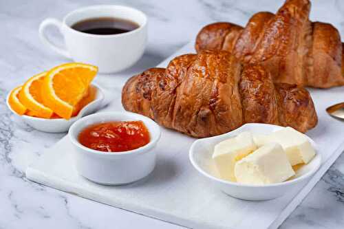 Croissants au beurre fait maison : la saveur et la texture comme à la boulangerie !