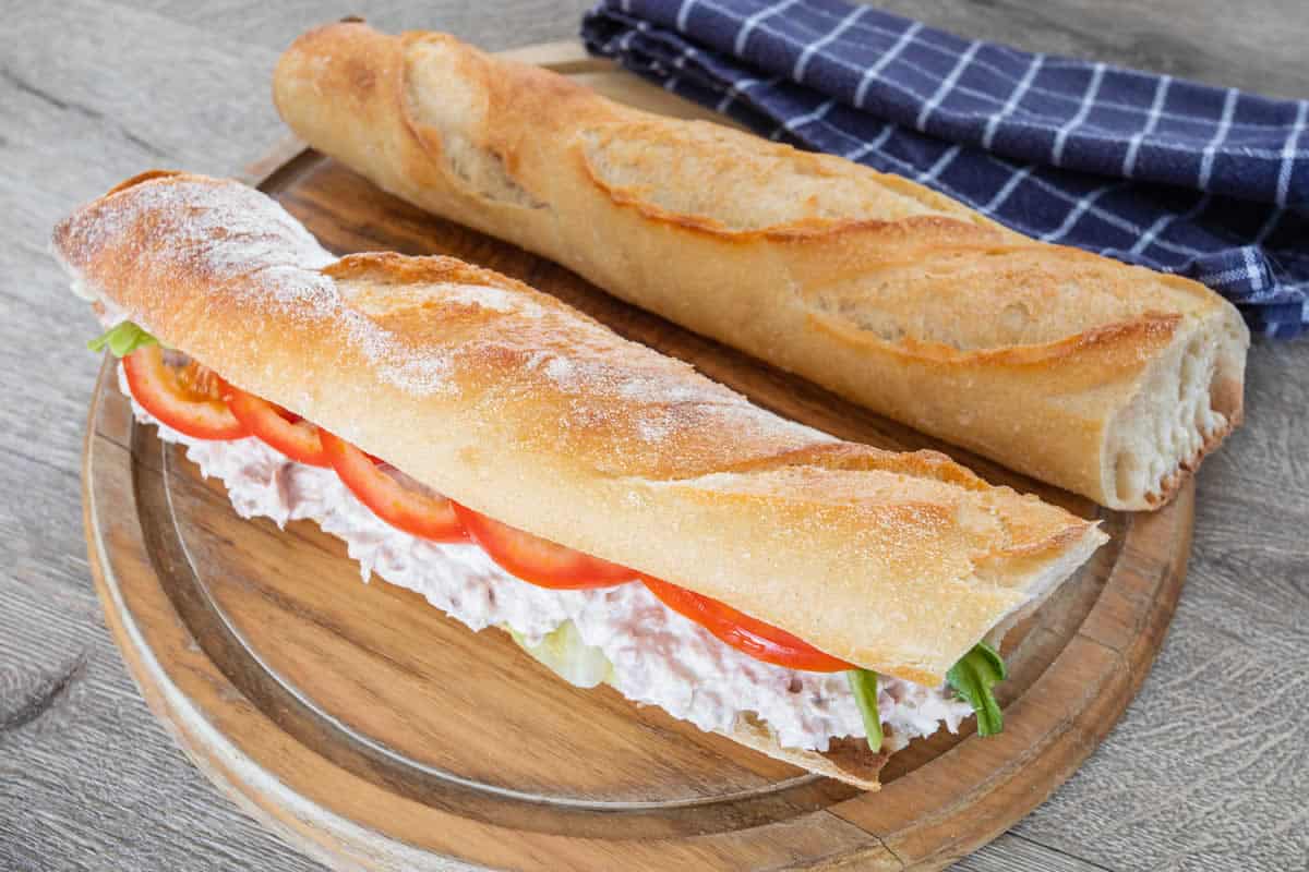 Baguettes maison croustillantes : le pain bien aéré !