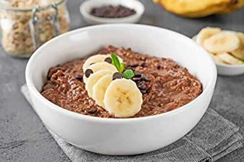 Bouillie au chocolat et flocons d’avoine : un porridge savoureux !