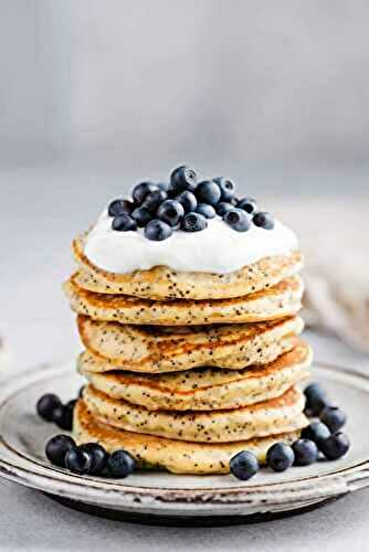 Pancakes au yaourt et graines de pavot : option de petit-déjeuner idéale !