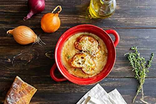 Soupe à l’oignon traditionnelle  : un plat délicieux et réconfortant !