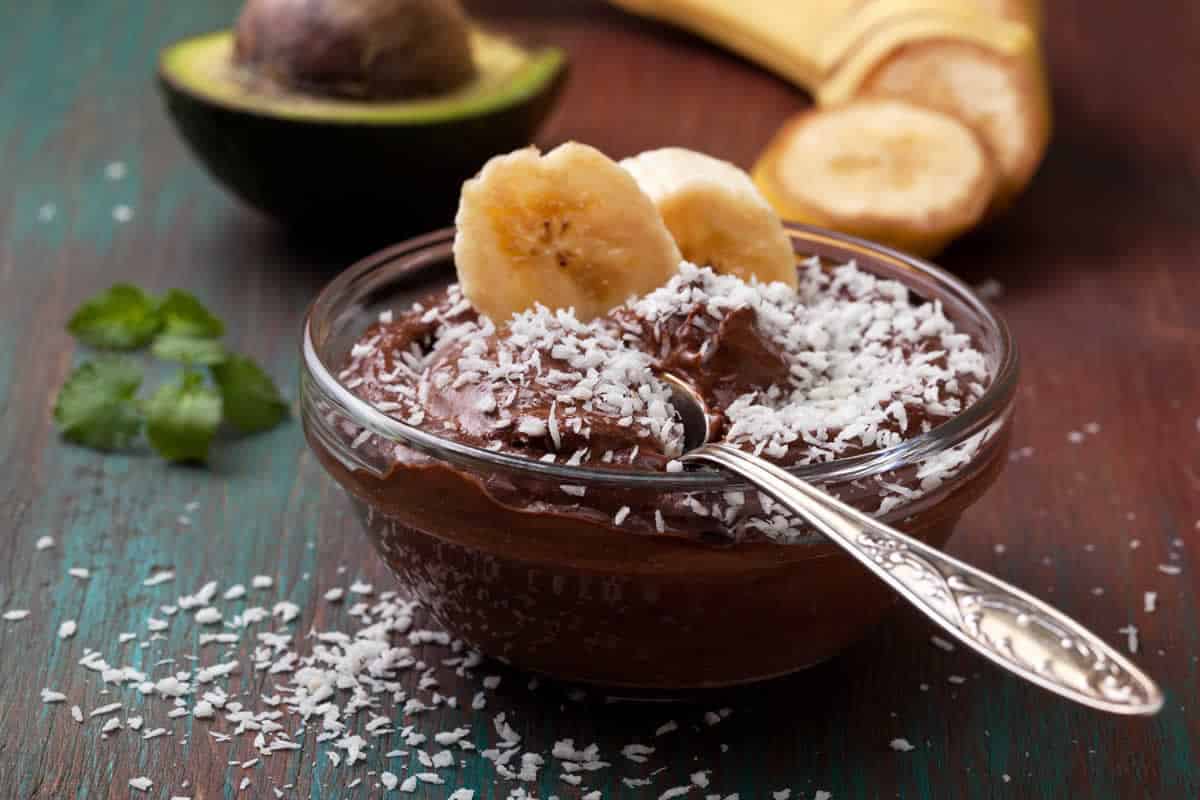 Mousse dessert chocolat avocat - onctueuse et irrésistible de la saison.