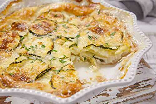 Gratin de courgettes à la béchamel : un délicieux plat au four pour 4 personnes.