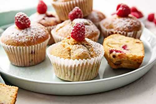 Savoureux muffins aux framboises et vanille : sont délicieux et faciles à préparer pour toutes les occasions.