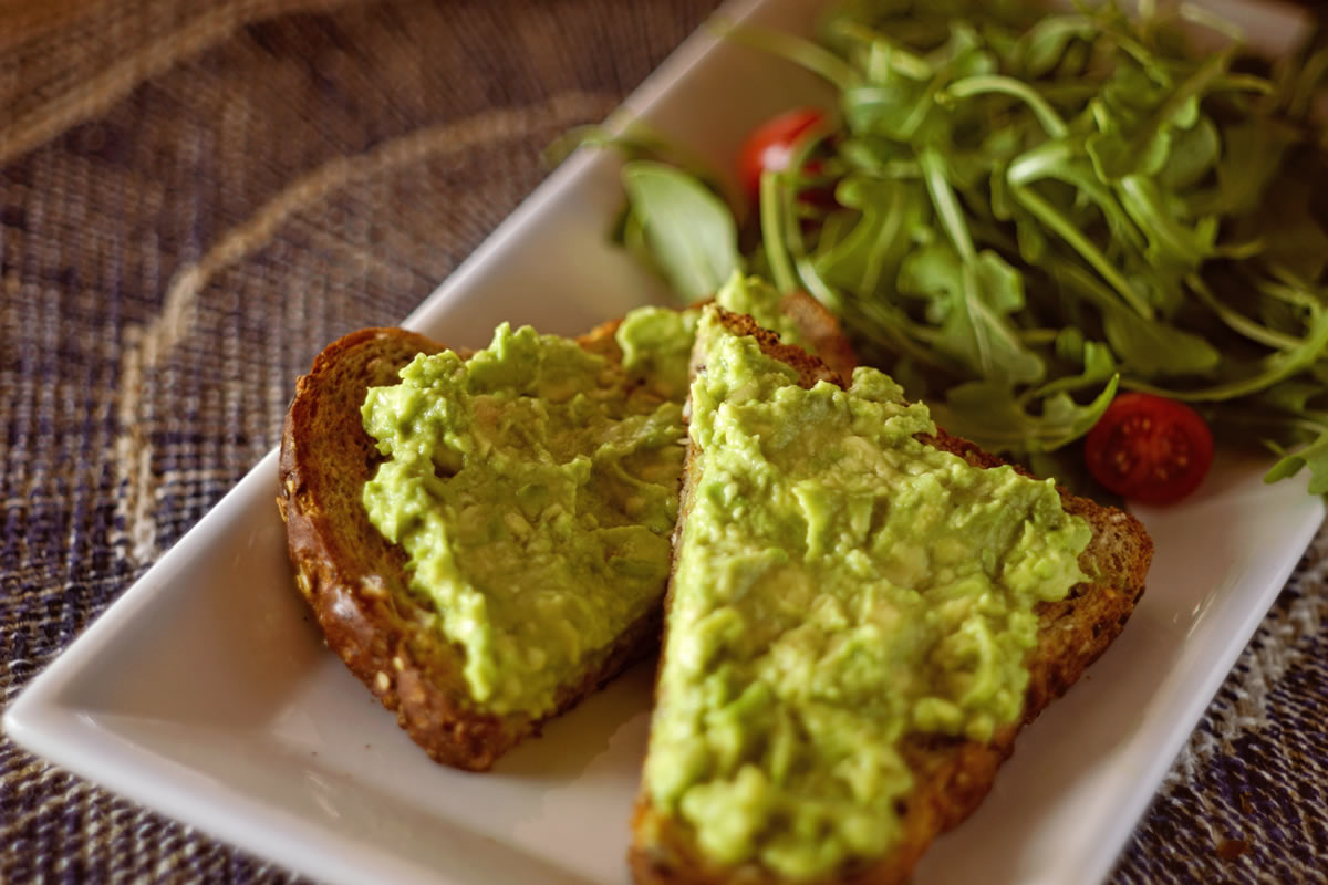 Avocado toast : un petit déjeuner rapide et savoureux