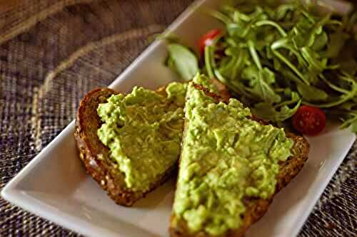 Avocado toast : un petit déjeuner rapide et savoureux