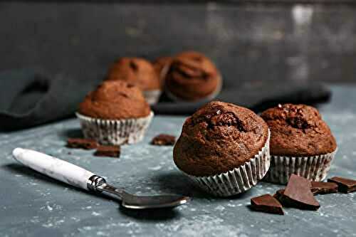 Muffins au chocolat moelleux et gourmands : incroyablement faciles à préparer.