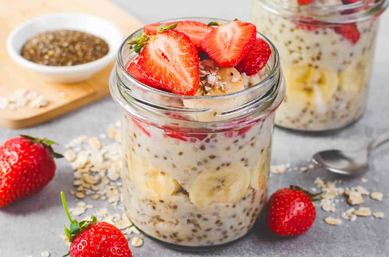 Porridge de chia avoine et fruits : crémeux et super bon