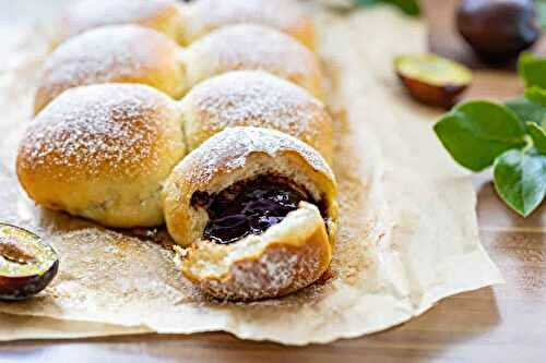 Brioche fourrée aux prunes : le moelleux délicieux de la saison