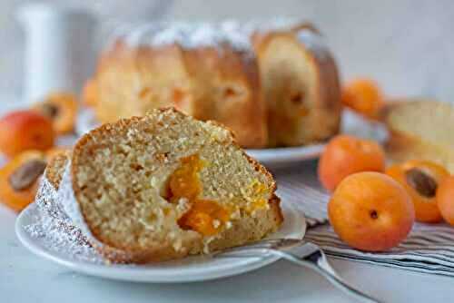 Cake aux abricots moelleux : un gâteau savoureux et super bon