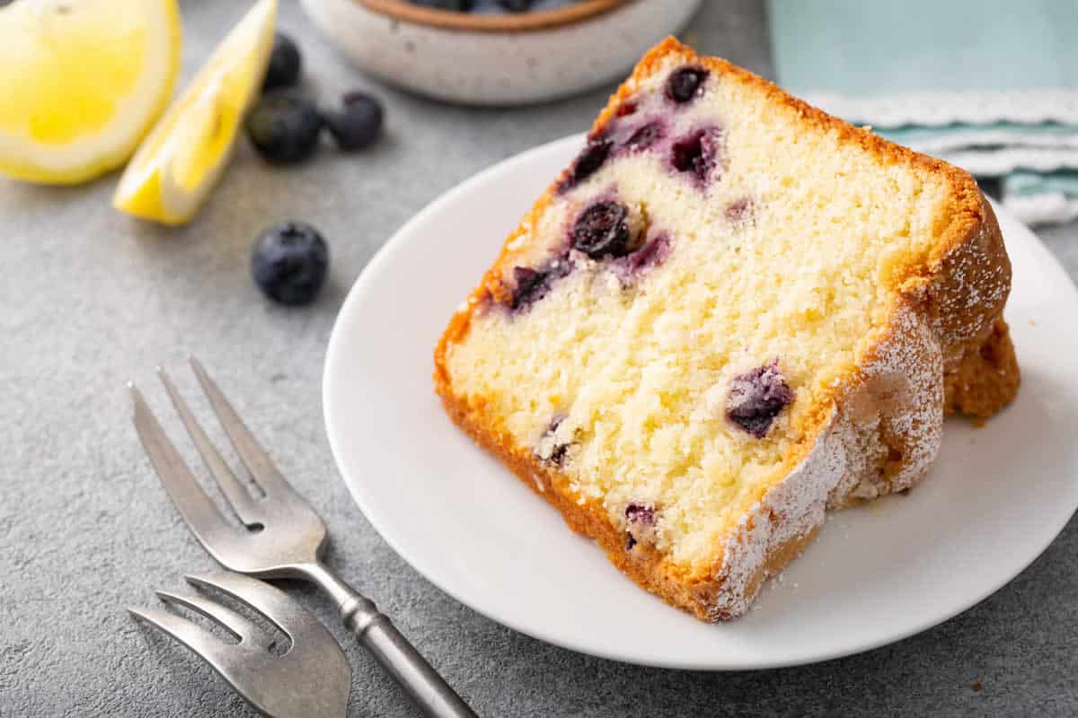 Gâteau au citron et myrtilles : pour une délicieuse collation ou un dessert gourmand