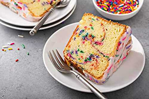 Gâteau vanille aux perles en sucre : le moelleux invitant