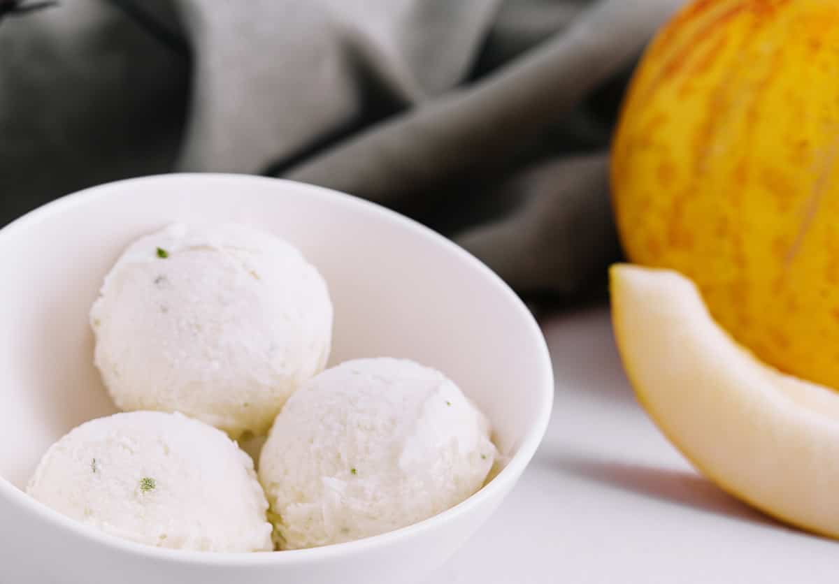 Glace au melon avec ou sans sorbetière : un dessert délicat et super bon