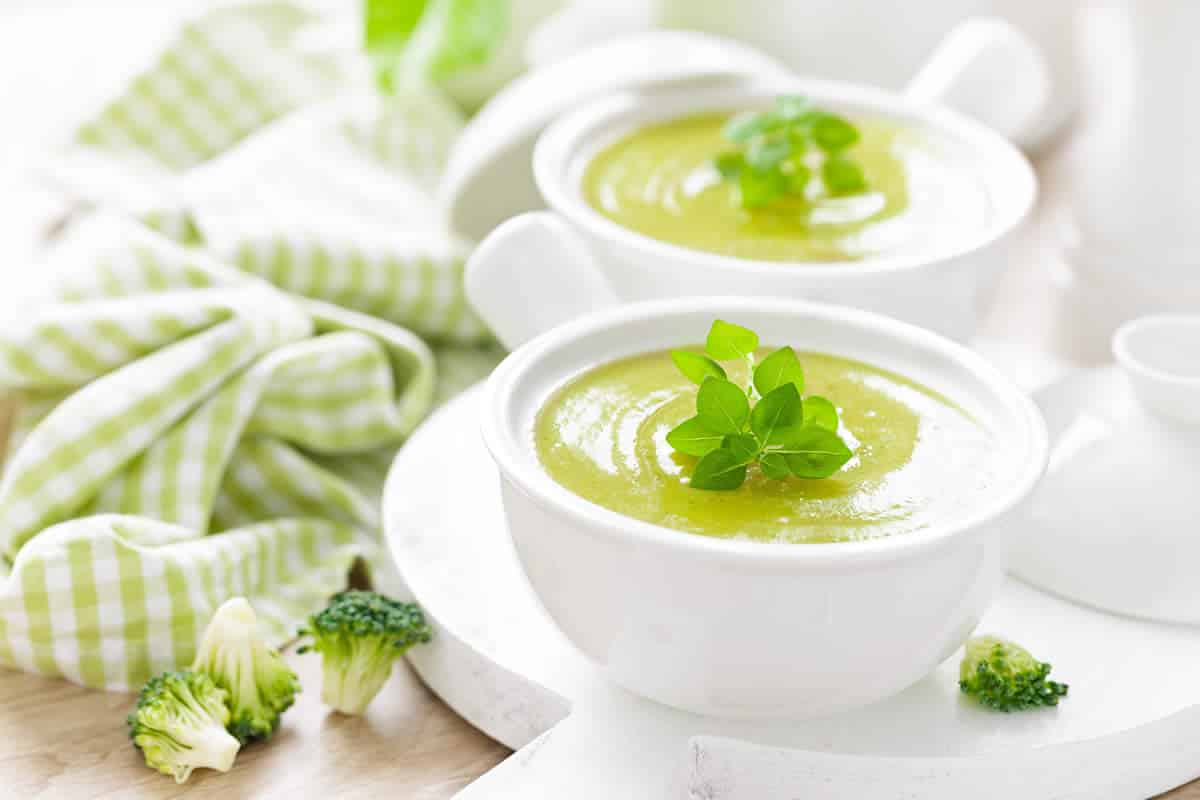 Soupe crémeuse au brocoli : pour un dîner doux et savoureux