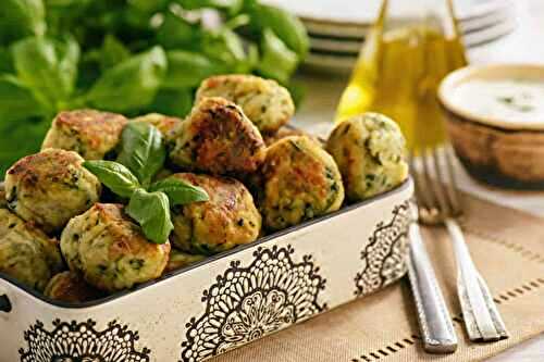 Boulettes de courgette au fromage feta : délicieuses, nutritives et faciles