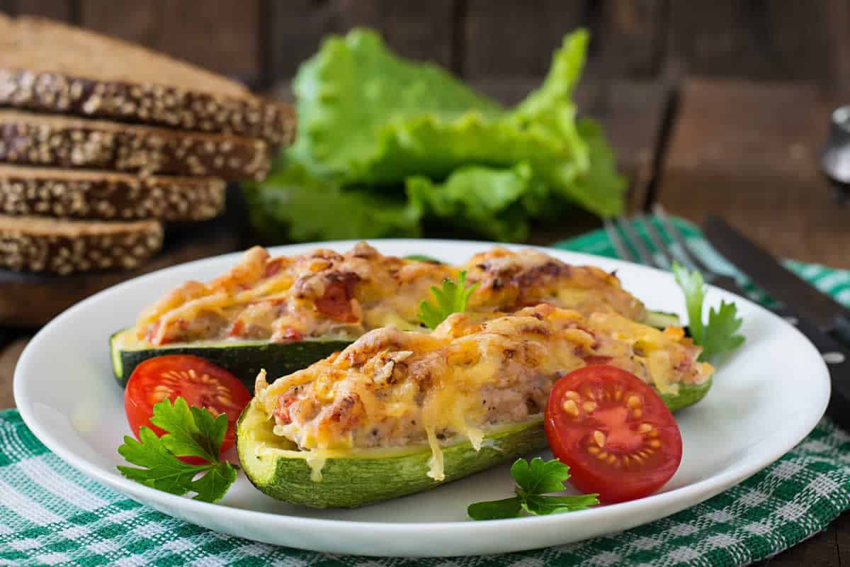 Courgettes farcies au four : un plat délicieux et sain