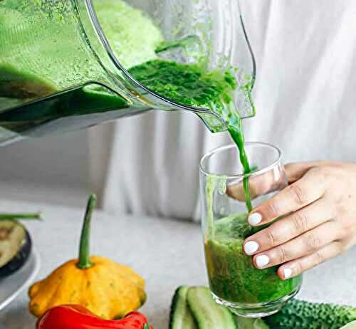 Jus detox vert maison : recette saine et délicieuse