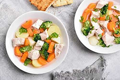 Soupe aux légumes et au blanc de poulet : velouté réconfortant et de satisfaisant