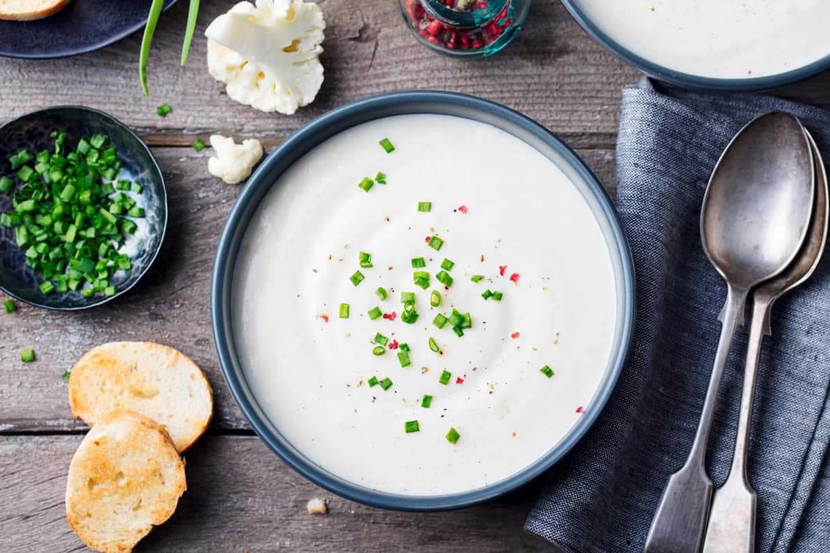 Comment faire la soupe chou fleur à la crème ?